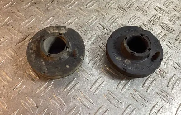 Porsche Macan (95B) Rear coil spring rubber mount 8K0512297E
