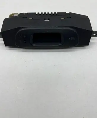 Mitsubishi Carisma Screen/display/small screen MR114346