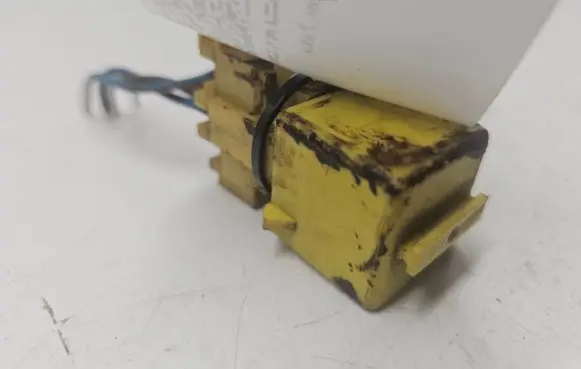 Land Rover Discovery Other relay YWB10027