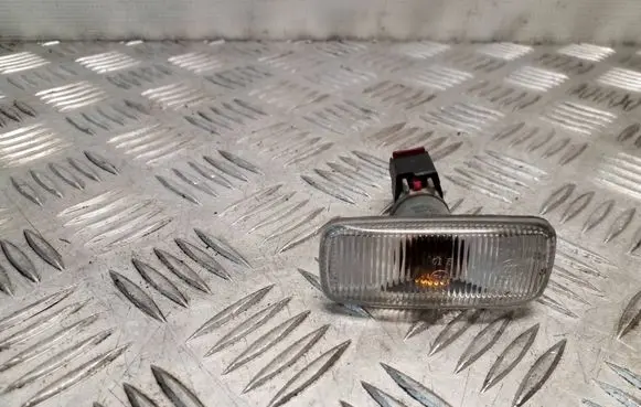 Jeep Patriot Front fender indicator light 