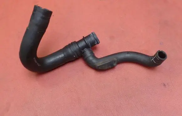 Volkswagen Jetta VI Engine coolant pipe/hose