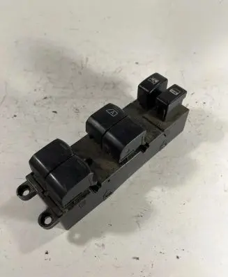 Subaru Forester SH Electric window control switch 157447