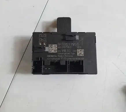 Audi Q5 SQ5 Door control unit/module 8K0959795G 8K0959795D
