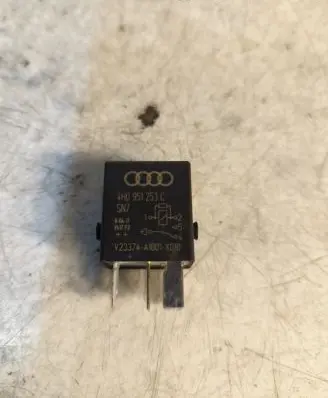 Audi A6 C7 Other relay 4H0951253C