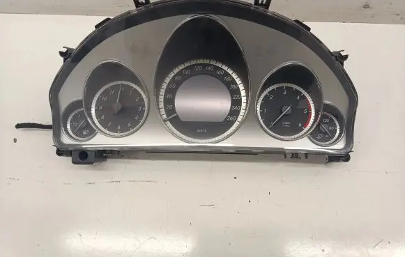 Mercedes-Benz E W212 Speedometer (instrument cluster) A2C53257171