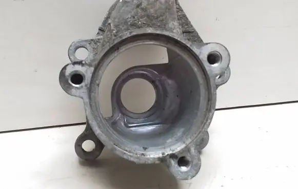 Thermostat/thermostat housing