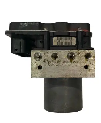 BMW 5 E60 E61 ABS Pump 6767696