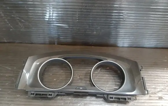 Volkswagen Golf VII Dashboard trim 5G0857059