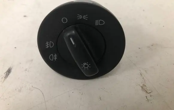 Skoda Octavia Mk2 (1Z) Light switch 1Z0941431K