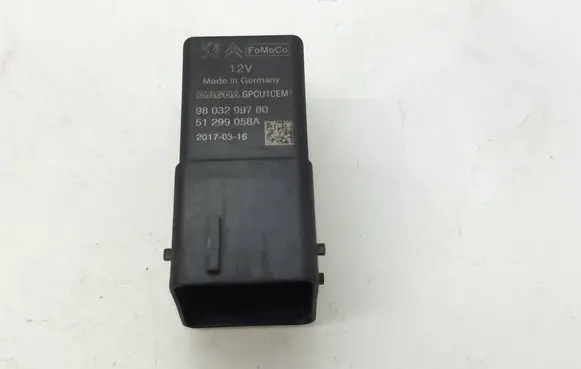 Toyota Proace Glow plug pre-heat relay 9803299780 51299058A