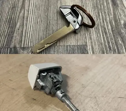 Honda CR-V Front door lock (next to the handle) 