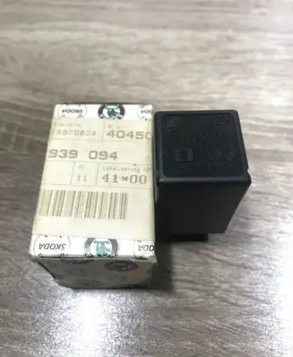 Skoda Felicia I Other relay 44197856 115939094