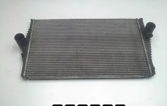 Volvo XC90 Coolant radiator 989581K
31274553