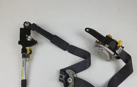 Honda Civic Front seatbelt 81850SMGE110M4 E11045506