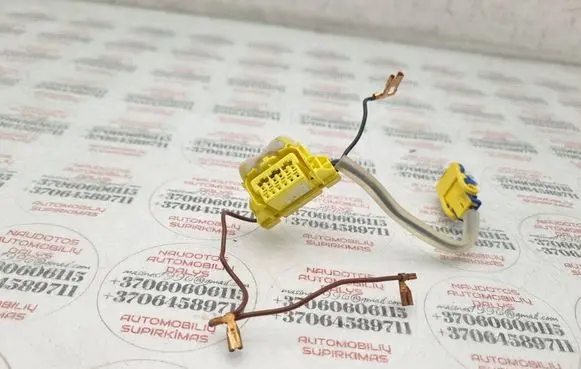 Volkswagen Touran I Airbag squib ring wiring 8Z0972562A