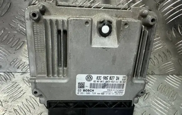 Volkswagen Touran I Air suspension control unit module (rear) 0261S06720 03C906027DA