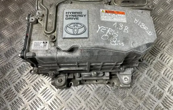Voltage converter inverter