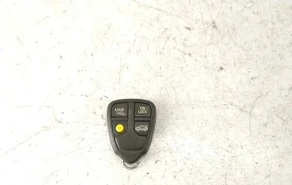 Volvo V70 Ignition key/card 9452457