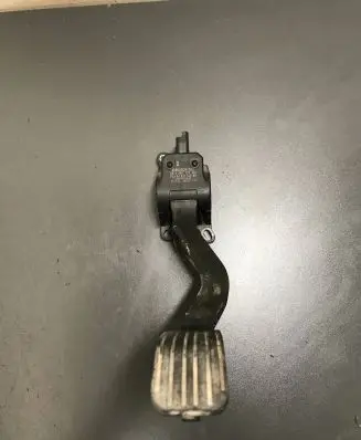 Peugeot 207 Accelerator throttle pedal 0280755084