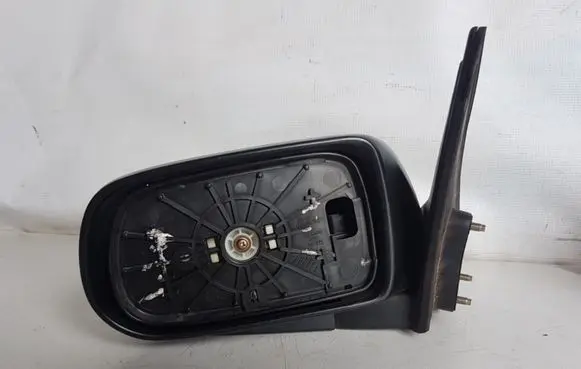 Mazda 626 Front door electric wing mirror E13010142