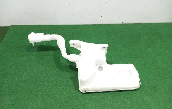 Audi Q2 - Windshield washer fluid reservoir/tank 5Q0955448AQ
