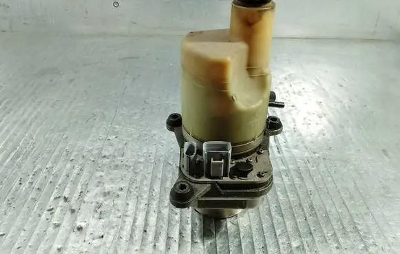 Volvo C30 Power steering pump