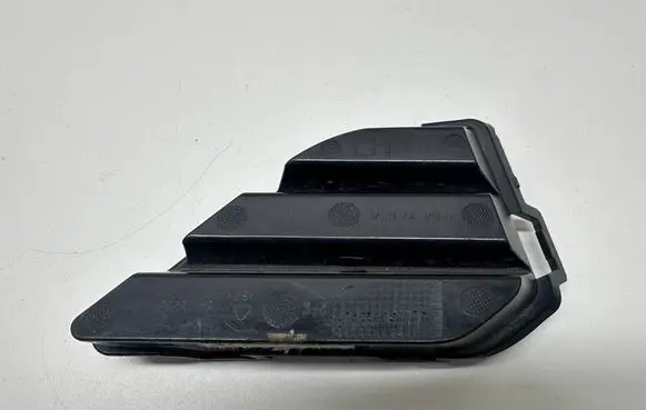 Chevrolet Camaro Front bumper lower grill 84112288