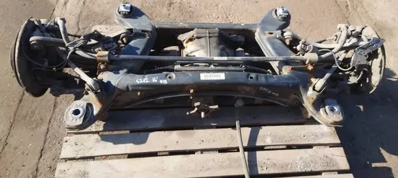 Mercedes-Benz E W212 Rear axle beam with reductor A2123505410 A2043520206 2123505410