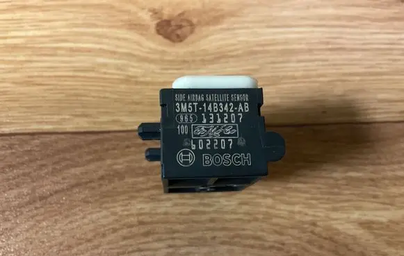 Ford Focus Airbag deployment crash/impact sensor 3M5T14B342AB 131207
