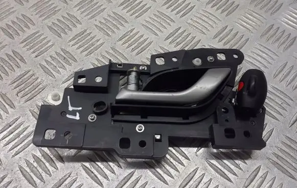 Honda Civic Front door interior handle 