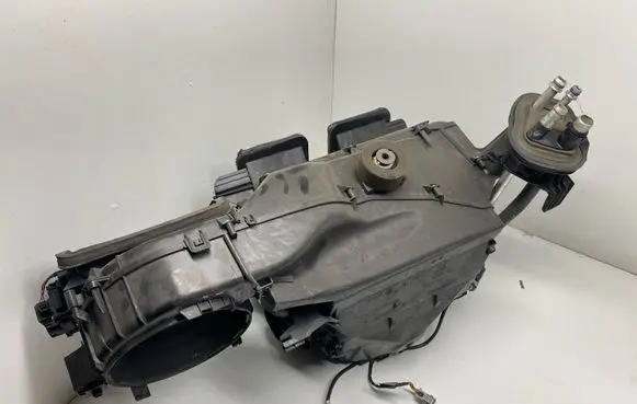 BMW 1 E81 E87 Interior heater climate box assembly housing 983794J