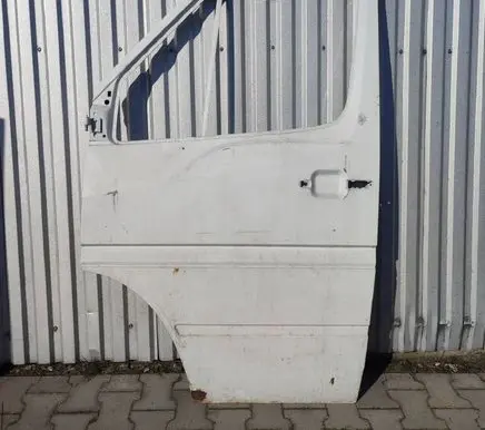 Mercedes-Benz Sprinter W901 W902 W903 W904 Front door 