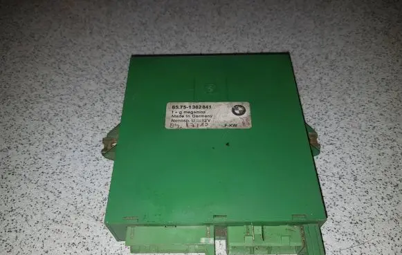 BMW 7 E32 Other control units/modules 65751382841