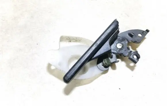 Nissan X-Trail T30 Fuel tank opening switch 