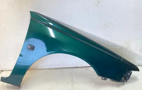 Volvo S40, V40 Fender