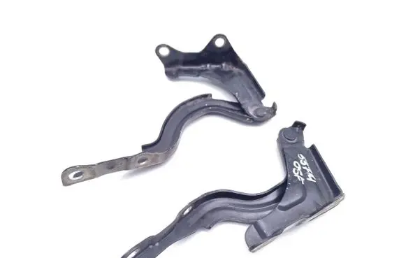 Hyundai Elantra Engine bonnet/hood hinges