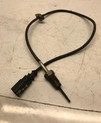 Audi A4 S4 B8 8K Exhaust gas temperature sensor 03L906088AQ