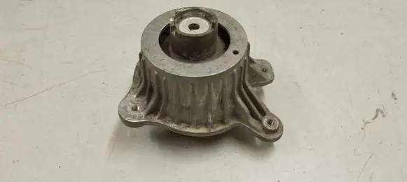 Mercedes-Benz E W238 Engine mount bracket A2382400300