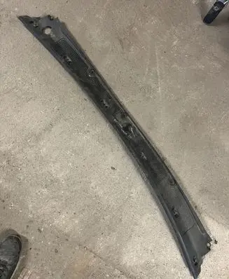 Opel Frontera B Wiper trim 8971244200