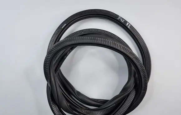 Volkswagen Tiguan Allspace Front door rubber seal 5NN867911