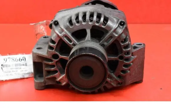 Suzuki Swift I Generator/alternator 31400-85E00-000