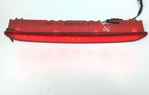 Volkswagen PASSAT B6 Third/center stoplight 1K6945097A
