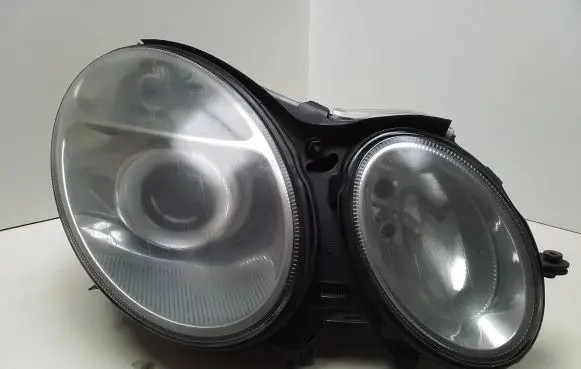 Mercedes-Benz E W211 Headlight/headlamp 16156400