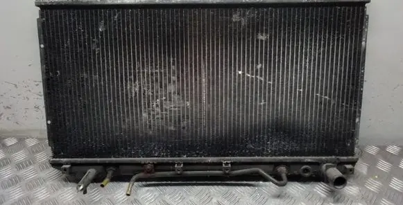Toyota RAV 4 (XA10) Coolant radiator 52440908