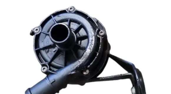 Volkswagen Golf VII Electric auxiliary coolant/water pump 04L965567 03320240D3