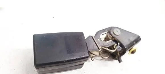 Mercedes-Benz E W211 Rear seatbelt buckle A2118600869