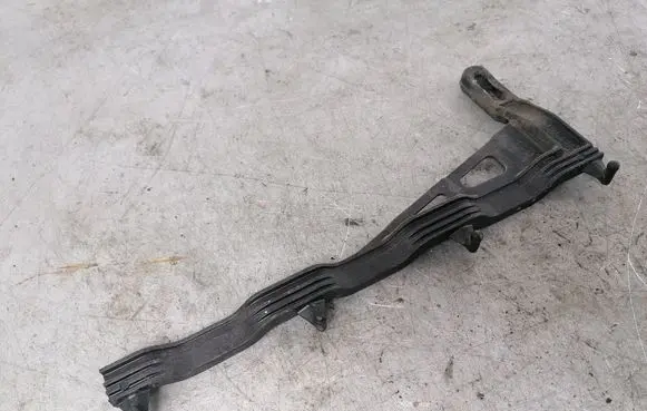Audi A8 S8 D3 4E Other engine bay part 2900309549
