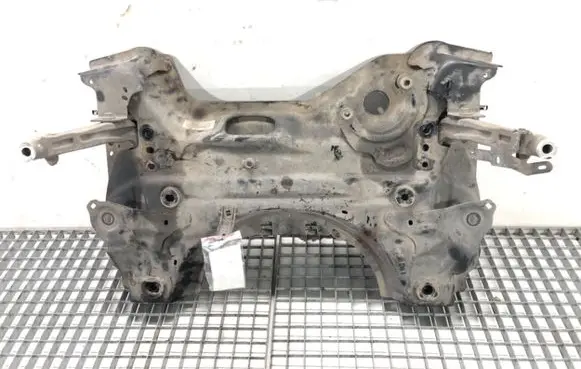 Peugeot 308 SW Front subframe