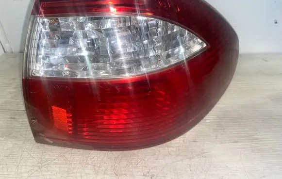 Mazda 626 Rear/tail lights 22061922