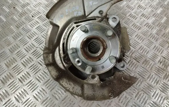 Land Rover Evoque II Front wheel hub 23A193
